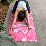 Practice with confidence on yogat’s eco-friendly yoga mat—PVC and phthalate-free, with an extra-grip microfiber surface ideal for hot yoga. Lightweight, travel-ready, and designed in Australia with artistic flair.
